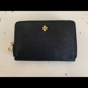 Tory Burch Robinson Wallet